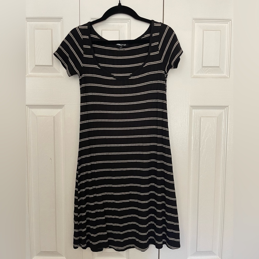 T-shirt billabong dress
